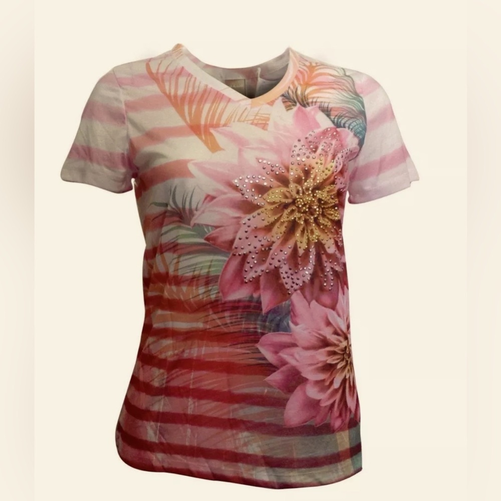 White Stag Size medium floral shirt